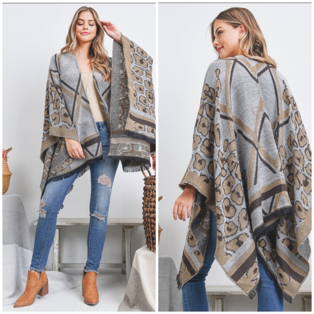 OPEN FRONT LEOPARD PATTERN FRINGE RUANA WRAP KIMONO 👘 Acrylic
H:30" , W:106" - Picture 2 of 6